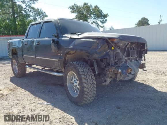 ✅ 2006 Chevrolet Silverado 1500 LT1 • VIN: 2GCEK13T561216161 • Лот: 41971967. Опубликован ранее на IAAI с пробегом 256 286 миль. Бесплатный доступ к архиву аукционных продаж из США и подробный отчёт об истории автомобиля на DreamBid. Изображение 1.