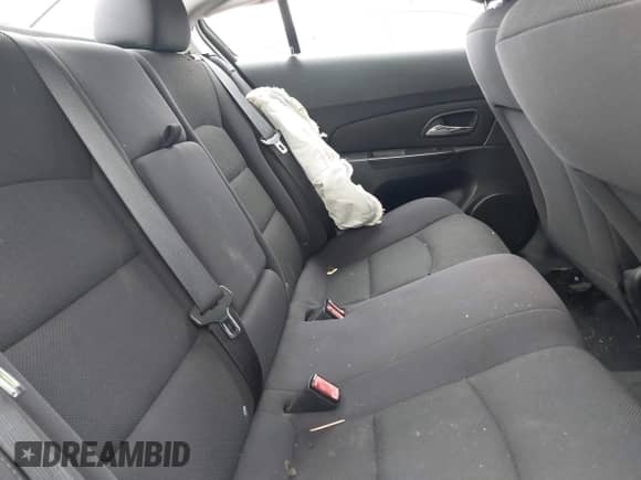 2012 Chevrolet Cruze 1FL z VIN 1G1PE5SC8C7357659, wystawiony jako IAAI lot #42816196 z przebiegiem 100 229 mil mil oraz . Historia ofert i sprzedaży dostępna na DreamBid. Obrazek 8.