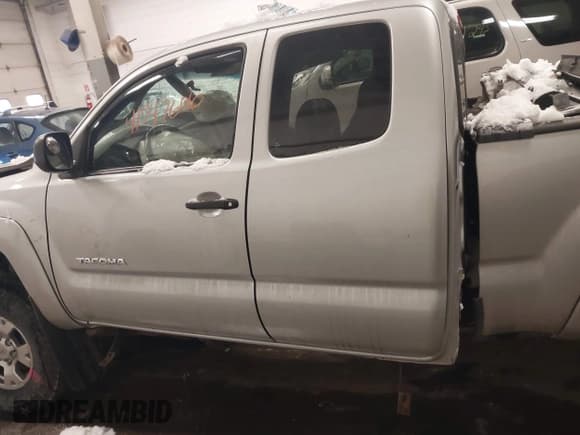 ✅ 2007 Toyota Tacoma • VIN: 5TEUU42N07Z402536 • Lot: 41547606. Wystawiony na IAAI z przebiegiem Nie podano. Bezpłatny archiwum sprzedaży aukcyjnych z USA i szczegółowy raport historii pojazdu na DreamBid. Zdjęcie 14.