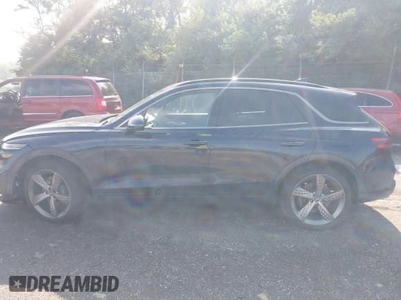 ✅ 2023 Genesis GV70 2.5T • VIN: KMUMADTB9PU080191 • Lot: 43158931. Wystawiony na IAAI z przebiegiem 28 472 mil. Bezpłatny archiwum sprzedaży aukcyjnych z USA i szczegółowy raport historii pojazdu na DreamBid. Zdjęcie 14.