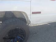 ✅ 1998 Dodge 2500 • VIN: 1B7KF2363WJ175493 • Lot: 42791635. Wystawiony na IAAI z przebiegiem 240 056 mil. Bezpłatny archiwum sprzedaży aukcyjnych z USA i szczegółowy raport historii pojazdu na DreamBid. Zdjęcie 6.