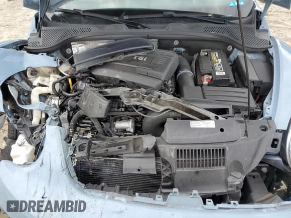 ✅ 2015 Volkswagen Beetle Fleet Edition • VIN: 3VWF17AT1FM609870 • Lot: 59155315. Listed on Copart with 145,425 mi. Free auction sales archive from the USA and detailed vehicle history report at DreamBid. Image 11.