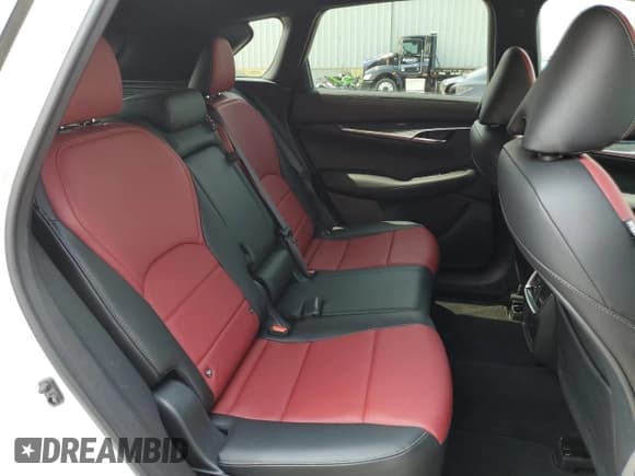 ✅ 2023 Infiniti QX50 Sport • VIN: 3PCAJ5FA4PF121110 • Lot: 65622154. Wystawiony na Copart z przebiegiem 9 708 mil. Bezpłatny archiwum sprzedaży aukcyjnych z USA i szczegółowy raport historii pojazdu na DreamBid. Zdjęcie 11.