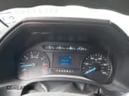 ✅ 2018 Ford F-250 XL • VIN: 1FT7X2B6XJEB92345 • Lot: 43143359. Wystawiony na IAAI z przebiegiem 140 921 mil. Bezpłatny archiwum sprzedaży aukcyjnych z USA i szczegółowy raport historii pojazdu na DreamBid. Zdjęcie 7.