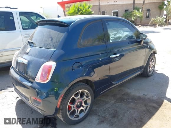 ✅ 2014 FIAT 500 Sport • VIN: 3C3CFFBR7ET252854 • Lot: 42840270. Listed on IAAI with 289,298 mi. Free auction sales archive from the USA and detailed vehicle history report at DreamBid. Image 4.
