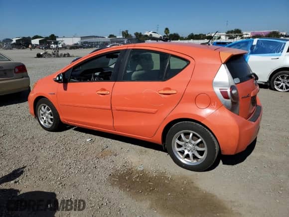 2012 Toyota Prius Two z VIN JTDKDTB30C1001900, wystawiony jako Copart lot #89910115 z przebiegiem 132 853 mil mil oraz Szkoda całkowita • Salvage title. Historia ofert i sprzedaży dostępna na DreamBid. Obrazek 2.
