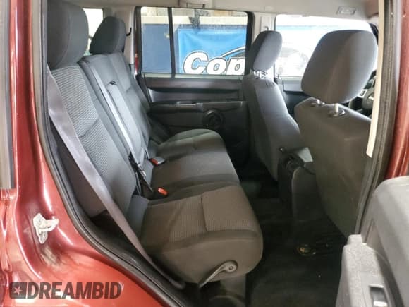 ✅ 2008 Jeep Commander Sport • VIN: 1J8HG48K98C172381 • Лот: 87205685. Опубликован ранее на Copart с пробегом 191 907 миль. Бесплатный доступ к архиву аукционных продаж из США и подробный отчёт об истории автомобиля на DreamBid. Изображение 11.