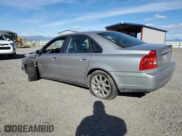 ✅ 2004 Volvo S80 • VIN: YV1TH59HX41372404 • Лот: 71828184. Опубликован ранее на Copart с пробегом 89 150 миль. Бесплатный доступ к архиву аукционных продаж из США и подробный отчёт об истории автомобиля на DreamBid. Изображение 2.
