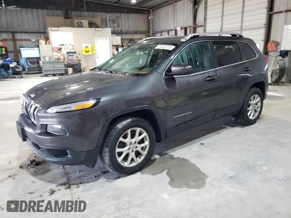✅ 2016 Jeep Cherokee Latitude • VIN: 1C4PJMCS4GW122920 • Лот: 90432725. Опубликован ранее на Copart с пробегом 125 335 миль. Бесплатный доступ к архиву аукционных продаж из США и подробный отчёт об истории автомобиля на DreamBid. Изображение 1.