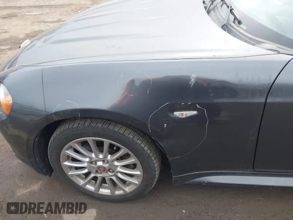 ✅ 2017 FIAT 124 Spider Elaborazione Abarth • VIN: JC1NFAEK8H0106578 • Lot: 41553055. Wystawiony na IAAI z przebiegiem 52 803 mil. Bezpłatny archiwum sprzedaży aukcyjnych z USA i szczegółowy raport historii pojazdu na DreamBid. Zdjęcie 17.