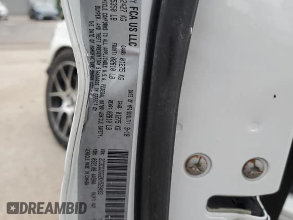 ✅ 2019 Dodge Challenger SXT • VIN: 2C3CDZGG2KH529493 • Lot: 91109685. Wystawiony na Copart z przebiegiem 53 924 mil. Bezpłatny archiwum sprzedaży aukcyjnych z USA i szczegółowy raport historii pojazdu na DreamBid. Zdjęcie 14.