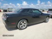 ✅ 2018 Dodge Challenger SXT Plus • VIN: 2C3CDZAG2JH325302 • Lot: 70904764. Wystawiony na Copart z przebiegiem 71 681 mil. Bezpłatny archiwum sprzedaży aukcyjnych z USA i szczegółowy raport historii pojazdu na DreamBid. Zdjęcie 3.