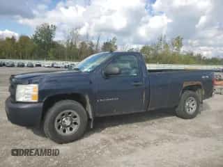 2008 Chevrolet Silverado 1500 Work Truck z VIN 1GCEK14X18Z307746, wystawiony jako Copart lot #84043955 z przebiegiem 261 241 mil mil oraz Czysty tytuł • Clean title. Historia ofert i sprzedaży dostępna na DreamBid. Obrazek 1.