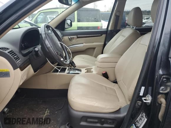 ✅ 2012 Hyundai Santa Fe Limited • VIN: 5XYZKDAG5CG103188 • Lot: 77583034. Listed on Copart with 80,915 mi. Free auction sales archive from the USA and detailed vehicle history report at DreamBid. Image 7.