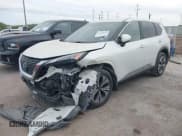 ✅ 2023 Nissan Rogue SV • VIN: 5N1BT3BA6PC787855 • Lot: 43306079. Wystawiony na IAAI z przebiegiem 23 868 mil. Bezpłatny archiwum sprzedaży aukcyjnych z USA i szczegółowy raport historii pojazdu na DreamBid. Zdjęcie 16.
