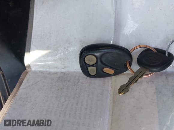 ✅ 2001 Chevrolet Tahoe LT • VIN: 1GNEK13T01J118662 • Lot: 43786967. Listed on IAAI with 346,882 mi. Free auction sales archive from the USA and detailed vehicle history report at DreamBid. Image 11.