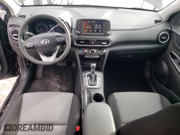2019 Hyundai Kona SE with VIN KM8K12AA3KU383531, listed as a Copart auction lot 41714423 with 21,846 mi miles and . Bid and sale history available at DreamBid. Image 8.