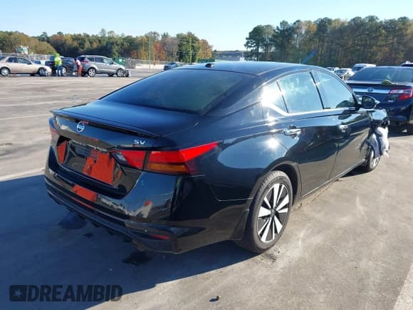 ✅ 2020 Nissan Altima SV • VIN: 1N4BL4DV7LC202890 • Lot: 43525442. Wystawiony na IAAI z przebiegiem 152 958 mil. Bezpłatny archiwum sprzedaży aukcyjnych z USA i szczegółowy raport historii pojazdu na DreamBid. Zdjęcie 4.