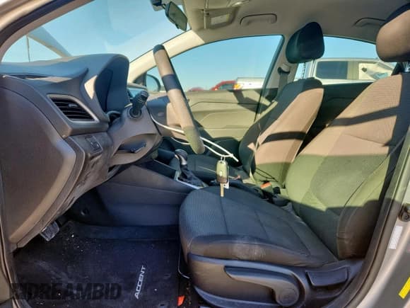 ✅ 2021 Hyundai Accent SE • VIN: 3KPC24A6XME133167 • Лот: 86150025. Опубликован ранее на Copart с пробегом 52 468 миль. Бесплатный доступ к архиву аукционных продаж из США и подробный отчёт об истории автомобиля на DreamBid. Изображение 7.