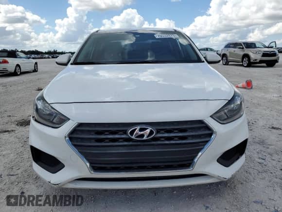 2018 Hyundai Accent SEL z VIN 3KPC24A31JE020788, wystawiony jako Copart lot #70532873 z przebiegiem 149 126 mil mil oraz . Historia ofert i sprzedaży dostępna na DreamBid. Obrazek 5.