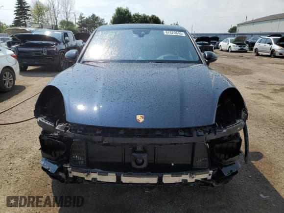 ✅ 2019 Porsche Cayenne S • VIN: WP1AB2AY7KDA62598 • Lot: 67623845. Wystawiony na Copart z przebiegiem 203 152 mil. Bezpłatny archiwum sprzedaży aukcyjnych z USA i szczegółowy raport historii pojazdu na DreamBid. Zdjęcie 5.