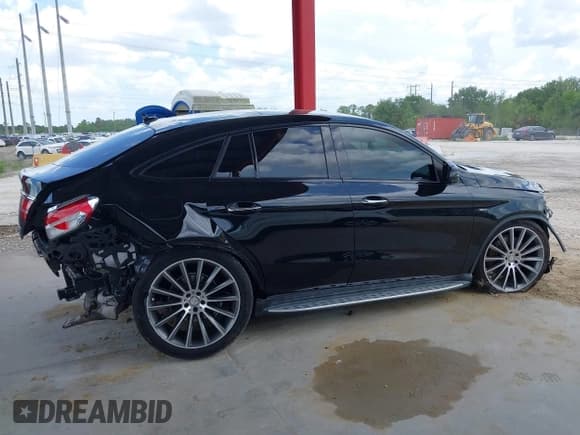 ✅ 2016 Mercedes-Benz GLE 450 AMG • VIN: 4JGED6EB6GA043247 • Lot: 42553346. Wystawiony na IAAI z przebiegiem 94 765 mil. Bezpłatny archiwum sprzedaży aukcyjnych z USA i szczegółowy raport historii pojazdu na DreamBid. Zdjęcie 13.