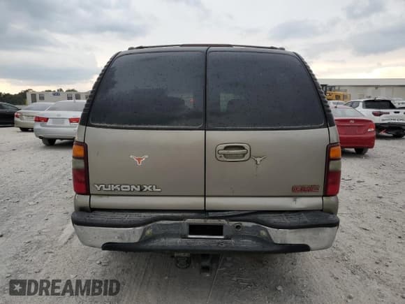 ✅ 2001 GMC Yukon XL SLT • VIN: 1GKEC16T01J311187 • Лот: 62807815. Опубликован ранее на Copart с пробегом 235 431 миль. Бесплатный доступ к архиву аукционных продаж из США и подробный отчёт об истории автомобиля на DreamBid. Изображение 6.