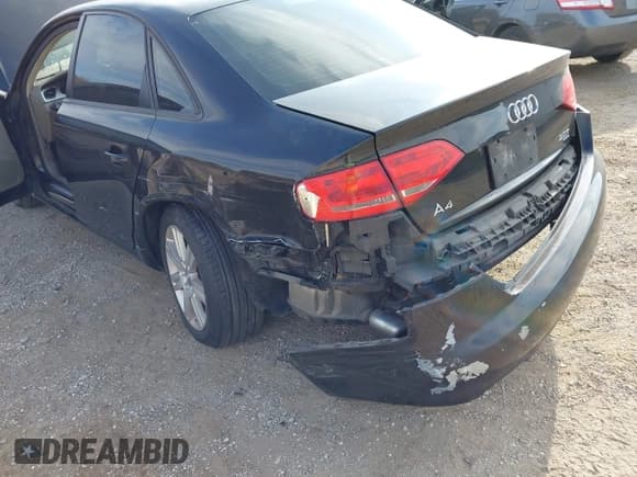 ✅ 2011 Audi A4 Premium • VIN: WAUBFAFL3BN048657 • Lot: 43624022. Listed on IAAI with 127,481 mi. Free auction sales archive from the USA and detailed vehicle history report at DreamBid. Image 6.