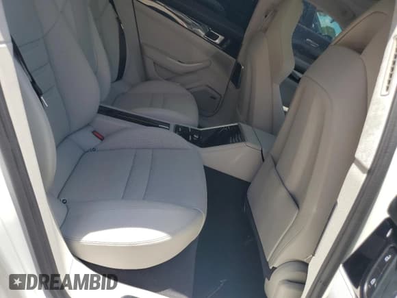 ✅ 2023 Porsche Panamera GTS • VIN: WP0AG2A79PL135140 • Лот: 60926514. Опубликован ранее на Copart с пробегом 12 043 миль. Бесплатный доступ к архиву аукционных продаж из США и подробный отчёт об истории автомобиля на DreamBid. Изображение 10.