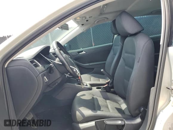 ✅ 2011 Volkswagen Jetta SE • VIN: 3VWDX7AJ5BM309036 • Lot: 57949005. Listed on Copart with 200,558 mi. Free auction sales archive from the USA and detailed vehicle history report at DreamBid. Image 7.