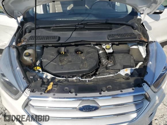 ✅ 2019 Ford Escape Titanium • VIN: 1FMCU0J92KUA87647 • Lot: 63764995. Wystawiony na Copart z przebiegiem 95 682 mil. Bezpłatny archiwum sprzedaży aukcyjnych z USA i szczegółowy raport historii pojazdu na DreamBid. Zdjęcie 12.