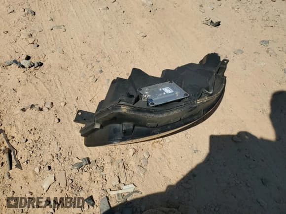 ✅ 2020 Ford Explorer XLT • VIN: 1FMSK7DH2LGA33522 • Lot: 81080925. Listed on Copart with 106,970 mi. Free auction sales archive from the USA and detailed vehicle history report at DreamBid. Image 13.