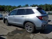 ✅ 2024 Honda Passport TrailSport • VIN: 5FNYF8H66RB001578 • Lot: 69749765. Wystawiony na Copart z przebiegiem 36 126 mil. Bezpłatny archiwum sprzedaży aukcyjnych z USA i szczegółowy raport historii pojazdu na DreamBid. Zdjęcie 2.