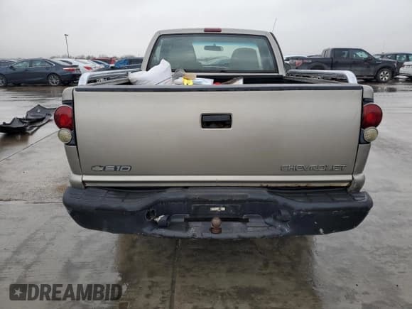 ✅ 2003 Chevrolet S-10 LS • VIN: 1GCCS14H838112838 • Лот: 85125934. Опубликован ранее на Copart с пробегом Не указан. Бесплатный доступ к архиву аукционных продаж из США и подробный отчёт об истории автомобиля на DreamBid. Изображение 6.