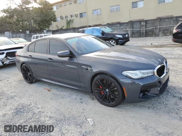 ✅ 2021 BMW M5 • VIN: WBS83CH01MCF10065 • Lot: 77992873. Wystawiony na Copart z przebiegiem 45 741 mil. Bezpłatny archiwum sprzedaży aukcyjnych z USA i szczegółowy raport historii pojazdu na DreamBid. Zdjęcie 4.