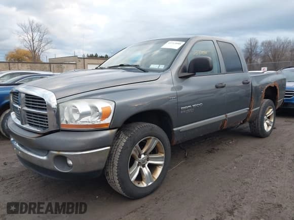 ✅ 2006 Dodge 1500 SLT • VIN: 1D7HU18236S604289 • Lot: 43713080. Wystawiony na IAAI z przebiegiem Nie podano. Bezpłatny archiwum sprzedaży aukcyjnych z USA i szczegółowy raport historii pojazdu na DreamBid. Zdjęcie 2.