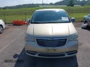 ✅ 2011 Chrysler Town & Country Touring L • VIN: 2A4RR8DG0BR703927 • Lot: 42908838. Wystawiony na IAAI z przebiegiem 92 465 mil. Bezpłatny archiwum sprzedaży aukcyjnych z USA i szczegółowy raport historii pojazdu na DreamBid. Zdjęcie 12.