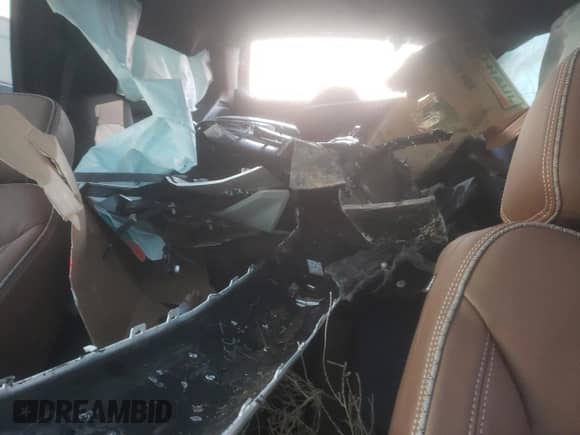 2024 Chevrolet Tahoe High Country с VIN 1GNSKTKL3RR393410, выставлен на аукционе Copart как лот 83768264 с пробегом Не указан миль и Списание • Salvage title. История ставок и продаж доступна на DreamBid. Изображение 10.