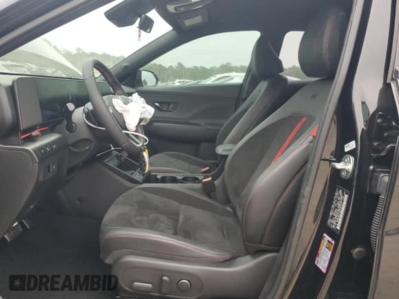 ✅ 2025 Hyundai Kona N Line S • VIN: KM8HB3A36SU186724 • Lot: 81016815. Listed on Copart with 14,817 mi. Free auction sales archive from the USA and detailed vehicle history report at DreamBid. Image 7.