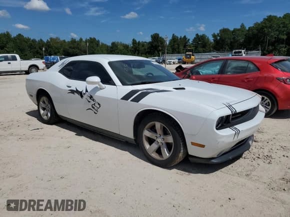 ✅ 2012 Dodge Challenger SXT • VIN: 2C3CDYAG3CH131004 • Lot: 72044844. Wystawiony na Copart z przebiegiem 162 740 mil. Bezpłatny archiwum sprzedaży aukcyjnych z USA i szczegółowy raport historii pojazdu na DreamBid. Zdjęcie 4.
