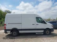 ✅ 2014 Mercedes-Benz Sprinter Cargo • VIN: WD3PE7DC5E5826652 • Лот: 41674834. Опубликован ранее на IAAI с пробегом 213 675 миль. Бесплатный доступ к архиву аукционных продаж из США и подробный отчёт об истории автомобиля на DreamBid. Изображение 13.