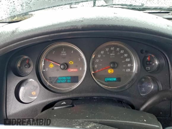 ✅ 2007 GMC Yukon Denali • VIN: 1GKFK63897J148035 • Lot: 94592295. Wystawiony na Copart z przebiegiem 207 657 mil. Bezpłatny archiwum sprzedaży aukcyjnych z USA i szczegółowy raport historii pojazdu na DreamBid. Zdjęcie 9.