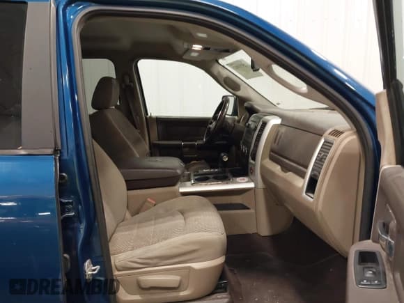 ✅ 2009 Dodge 1500 Laramie • VIN: 1D3HV13T69S734828 • Lot: 42571982. Wystawiony na IAAI z przebiegiem 285 185 mil. Bezpłatny archiwum sprzedaży aukcyjnych z USA i szczegółowy raport historii pojazdu na DreamBid. Zdjęcie 5.