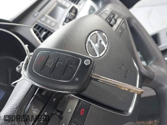 2016 Hyundai Sonata SE с VIN 5NPE24AF6GH393171, выставлен на аукционе IAAI как лот 43065301 с пробегом 134 684 миль миль и . История ставок и продаж доступна на DreamBid. Изображение 11.