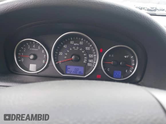 2008 Hyundai Veracruz GLS z VIN KM8NU73C38U069385, wystawiony jako IAAI lot #41553831 z przebiegiem 215 000 mil mil oraz . Historia ofert i sprzedaży dostępna na DreamBid. Obrazek 7.