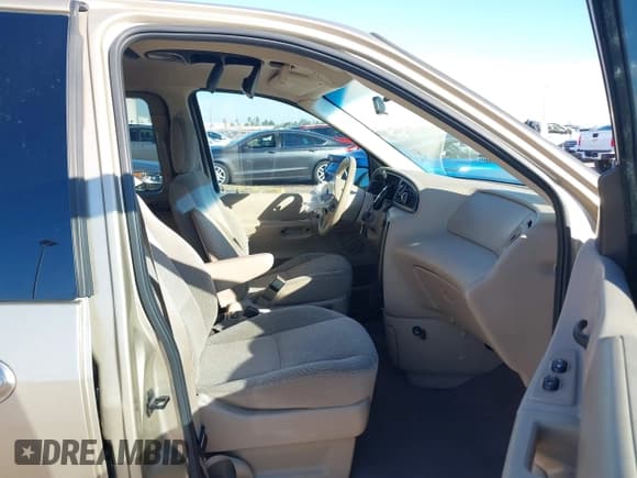 ✅ 2001 Ford Windstar SE • VIN: 2FMZA52451BA45402 • Lot: 41453599. Wystawiony na IAAI z przebiegiem 149 862 mil. Bezpłatny archiwum sprzedaży aukcyjnych z USA i szczegółowy raport historii pojazdu na DreamBid. Zdjęcie 5.