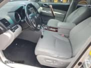 ✅ 2011 Toyota Highlander Limited • VIN: JTEDC3EH8B2001862 • Lot: 64017935. Listed on Copart with 122,548 mi. Free auction sales archive from the USA and detailed vehicle history report at DreamBid. Image 7.