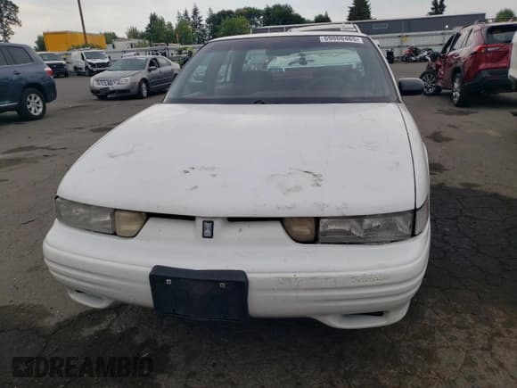✅ 1994 Oldsmobile Cutlass Supreme • VIN: 1G3WH55M5RD361130 • Lot: 69866465. Wystawiony na Copart z przebiegiem 201 722 mil. Bezpłatny archiwum sprzedaży aukcyjnych z USA i szczegółowy raport historii pojazdu na DreamBid. Zdjęcie 5.