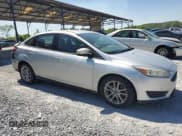 ✅ 2017 Ford Focus SE • VIN: 1FADP3F28HL315474 • Лот: 50778715. Опубликован ранее на Copart с пробегом 78 243 миль. Бесплатный доступ к архиву аукционных продаж из США и подробный отчёт об истории автомобиля на DreamBid. Изображение 4.
