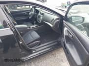 ✅ 2016 Nissan Altima S • VIN: 1N4AL3AP0GC168213 • Lot: 43833206. Listed on IAAI with 107,884 mi. Free auction sales archive from the USA and detailed vehicle history report at DreamBid. Image 5.